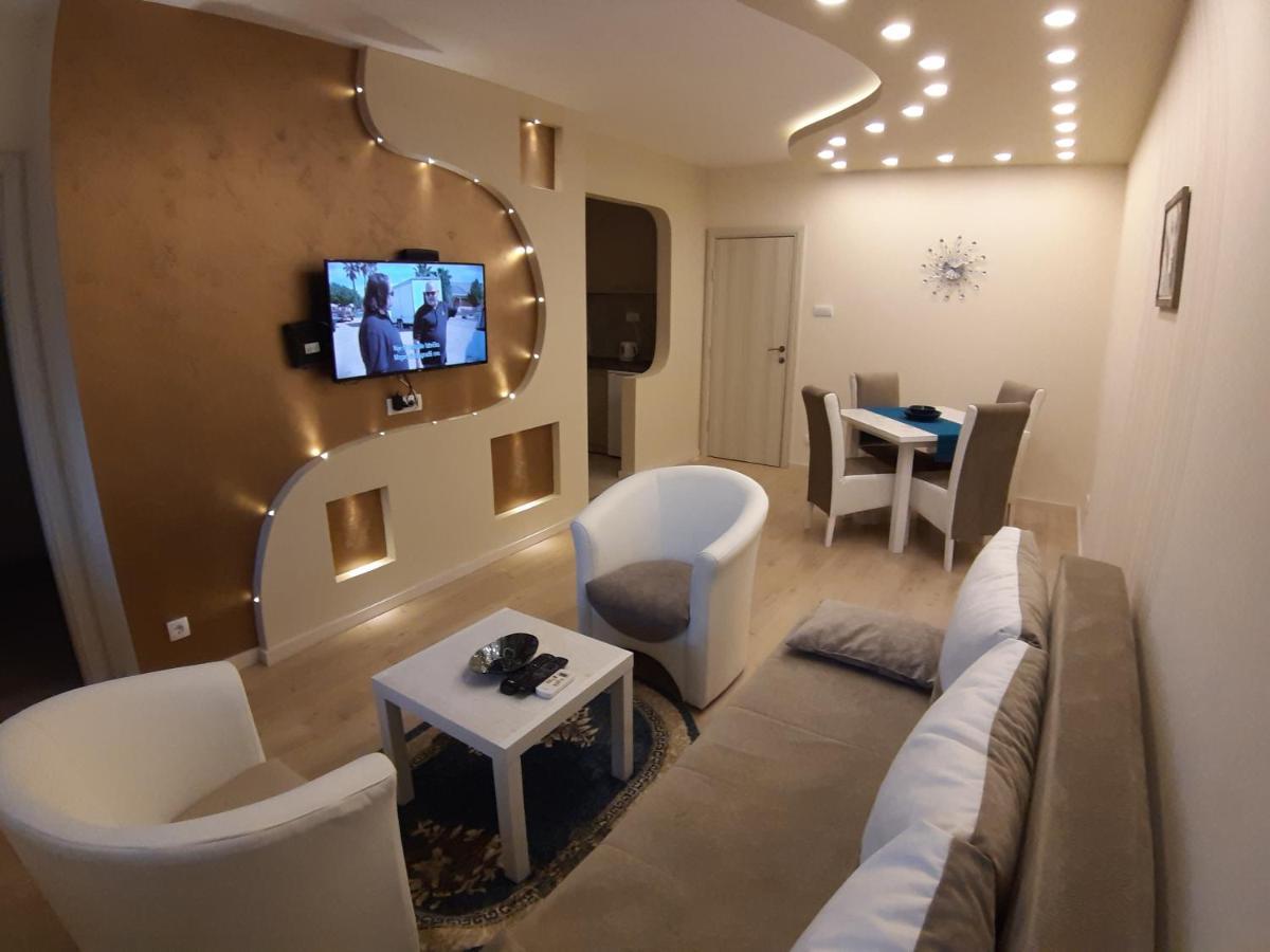 Danube Blue 2 Appartement Belgrado Buitenkant foto