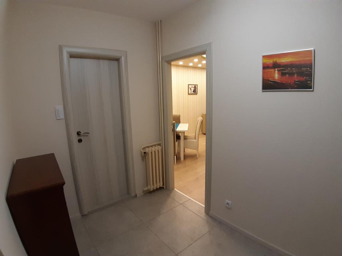 Danube Blue 2 Appartement Belgrado Buitenkant foto